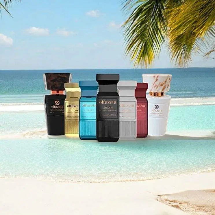 Sommerdüfte 2025. Ein schwarzer, ein goldener, ein Türkiser, ein roter und ein weißer Parfumflakon