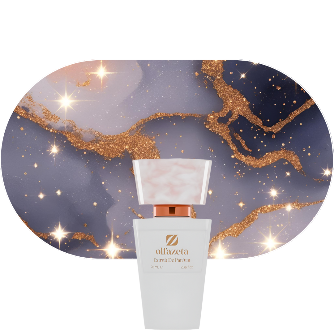 Chogan Parfum 42 Flakon mit weißem Design vor glitzerndem Hintergrund, Duft mit Birne, schwarzer Johannisbeere, Iris, Jasmin, Orangenblüte, Patschuli, Praline, Tonkabohne und Vanille.