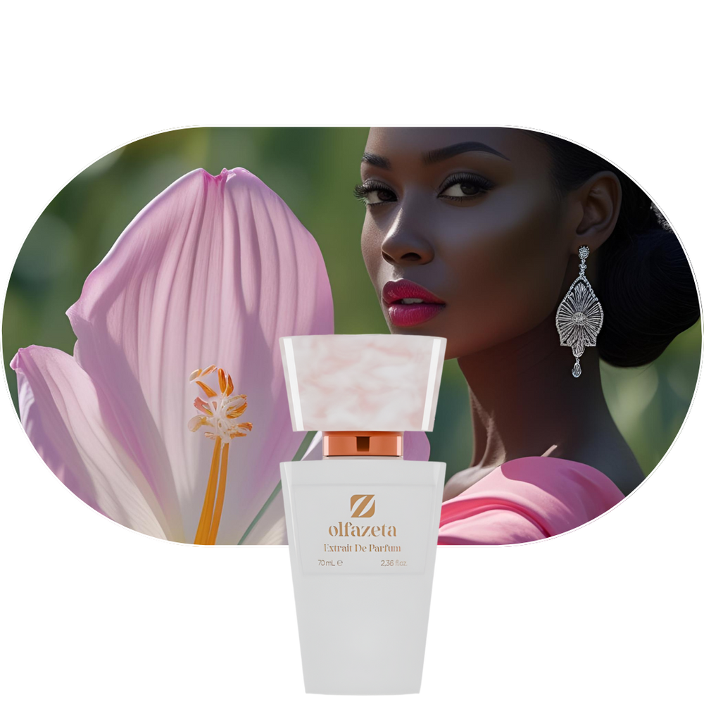 Chogan Parfum 51 Flakon vor rosa Blüte und stilvoller Frau mit eleganten Ohrringen, blumig-orientalischer Duft mit frischen Zitrusnoten und sinnlichen Basisnoten.